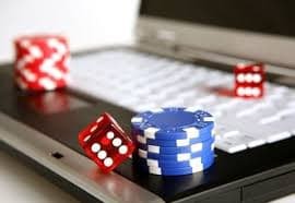 madetoto login Android app home screen showing slot games and live casino tables